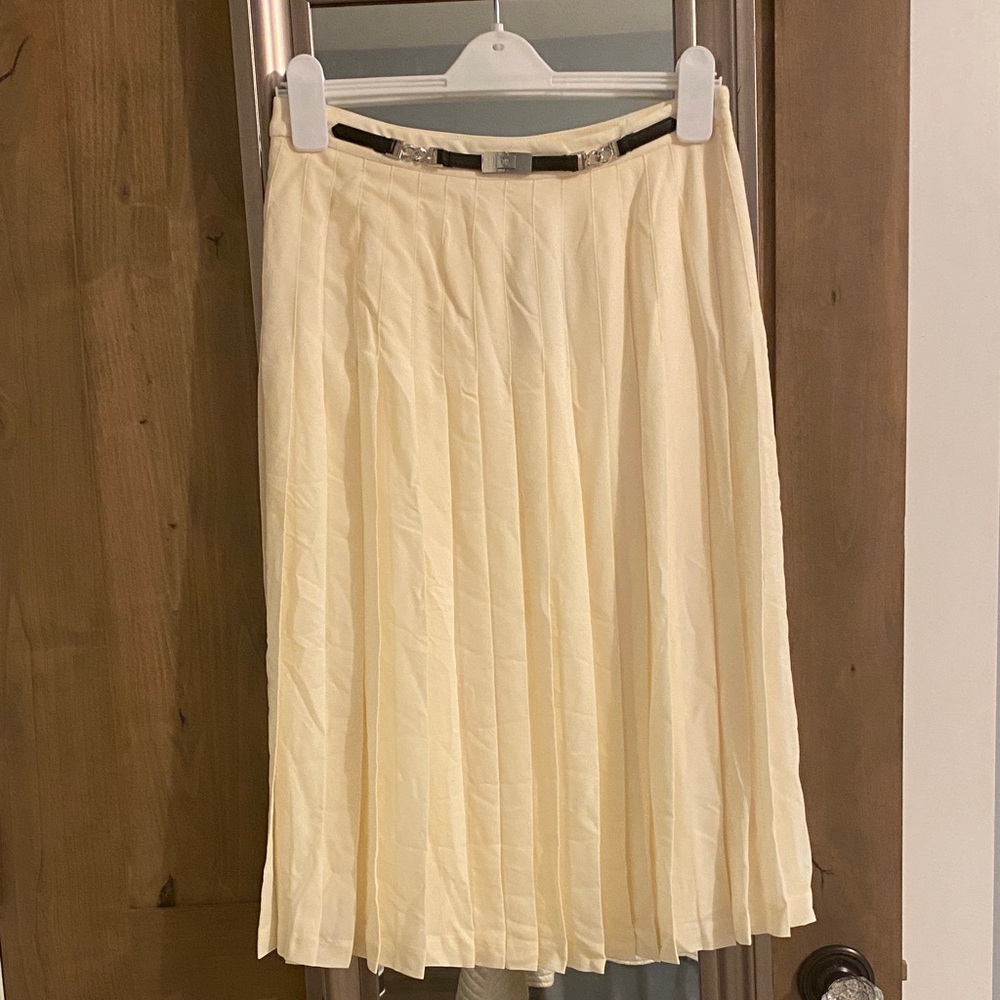 Lauren Ralph Lauren Pleated Cream Skirt